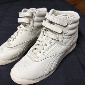 Annie Bing Reebok High-Top Sneakers in Cream